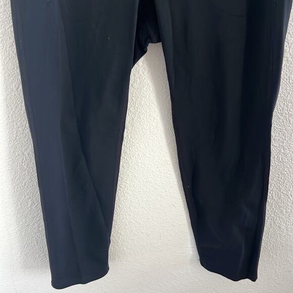 Athleta Chatarunga 305922 Black Cropped Capri Legging XS - Picture 5 of 10